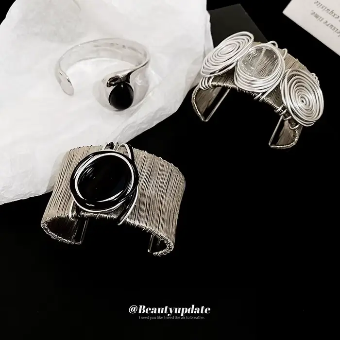 Bracelet large personnalisé haut de gamme en métal style européen et américain pour femmes occasions spéciales banquets