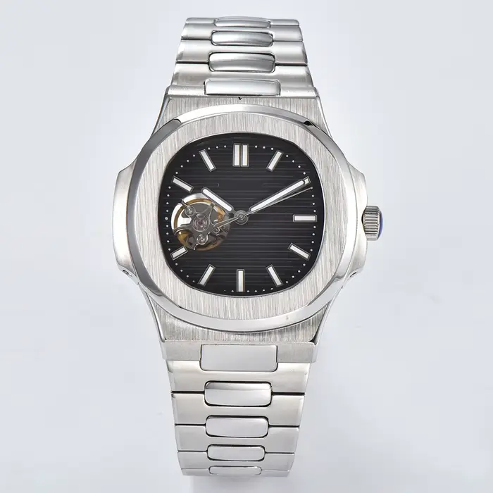 Montre à mouvement NH38 avec logo personnalisable