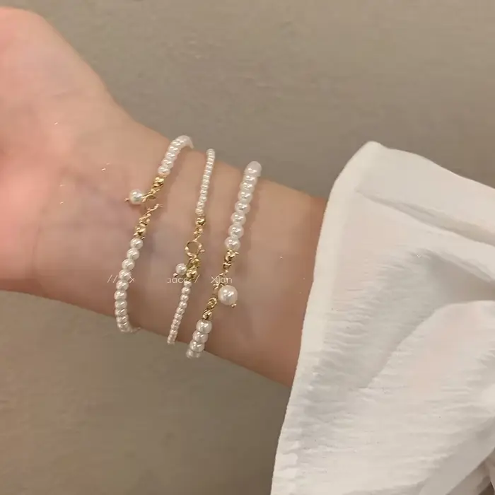 Bracelets à breloques en perles dorées pour femmes