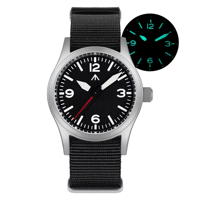 Militado ML05 montre à Quartz VH31 mouvement de balayage aiguilles en forme d'épée