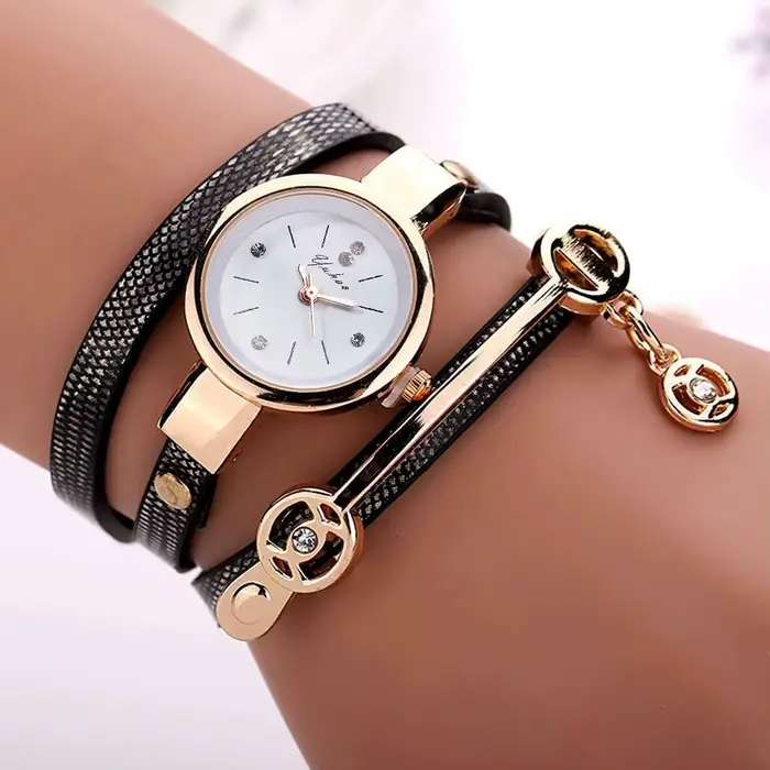 Montre à quartz simple pour femme, bracelet en métal doré, mode