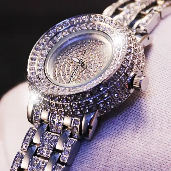 Montre-bracelet en cristal de luxe pour femme