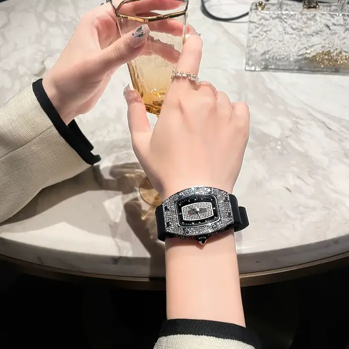 Montre Nasir Starry Sky pour femme, quartz, résistance à l'eau, bracelet en silicone, design étoilé, boîtier en acier inoxydable, occasionnels et quotidiens