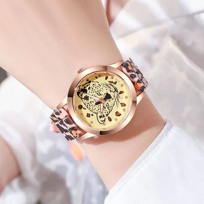 Montres pour femmes à imprimé léopard