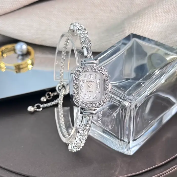 Montre carrée élégante pour femme, avec cadran en strass et bracelet en alliage doré, montre-bracele