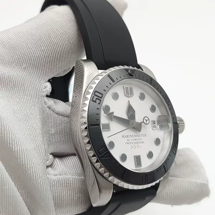 Montre de plongée pour homme