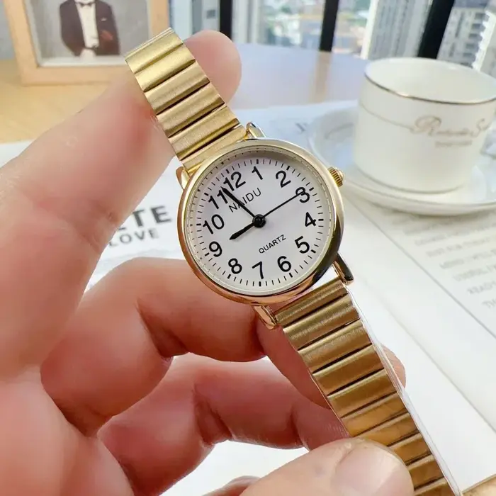 Montre-bracelet à quartz en acier inoxydable pour femme