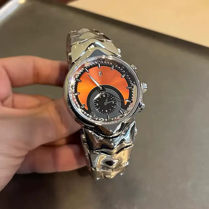 Montre pour homme à cadran bicolore avec bracelet unique en acier inoxydable rétro et haut de gamme