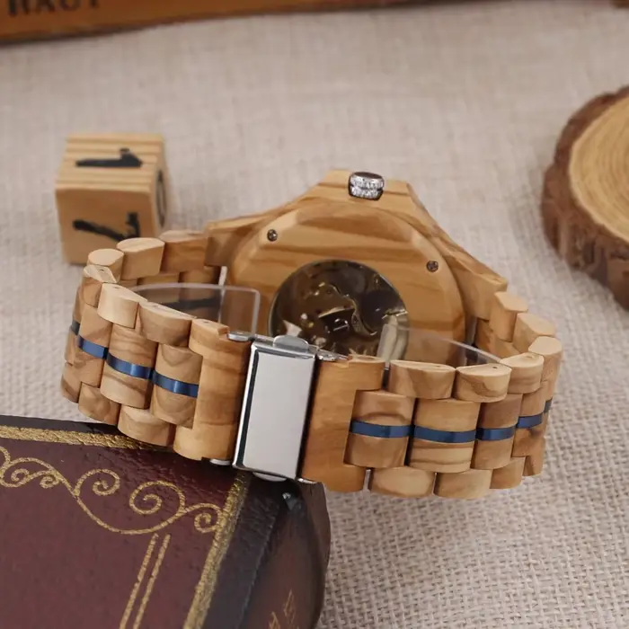 Montre mécanique creuse pour hommes