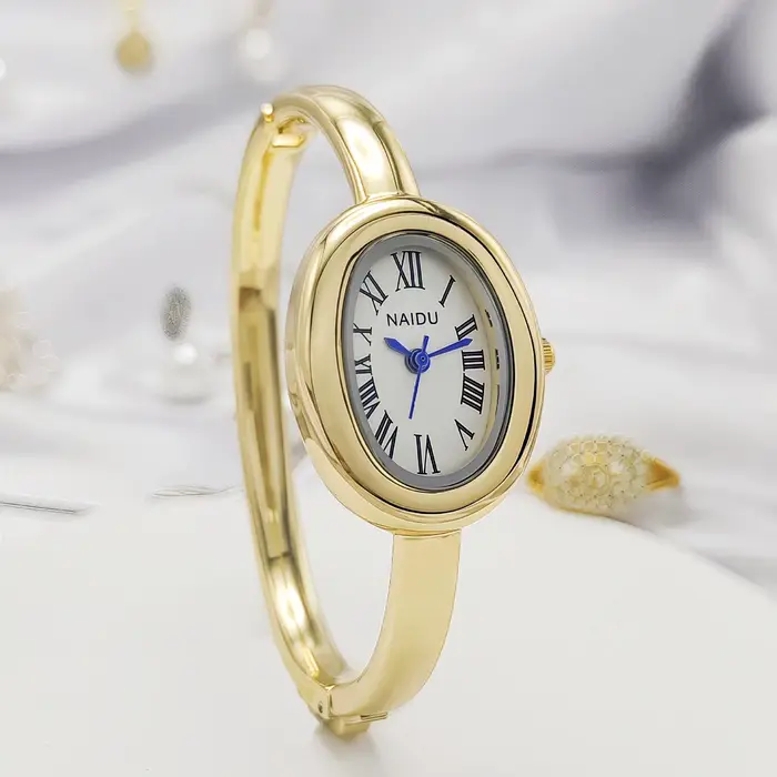 2025 nouvelles belles dames ovales montres pour femmes fille Simple argent or mignon Quartz élégant minimaliste