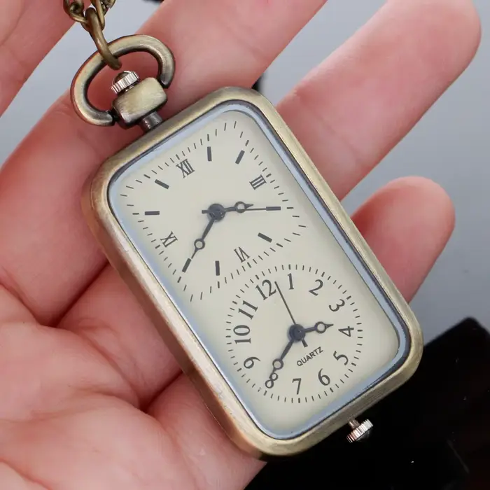 Montres de poche rectangulaires au Design bilingue