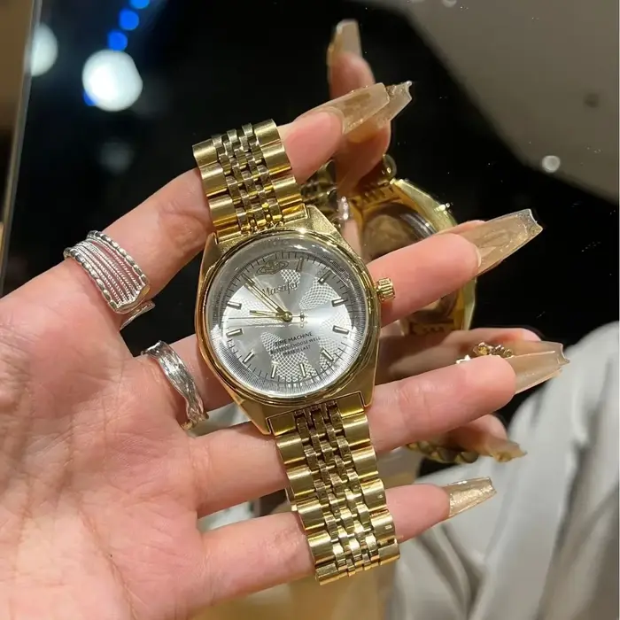 Masafei dames montres à Quartz de qualité supérieure femmes élégantes de luxe or remontage couleur cadran