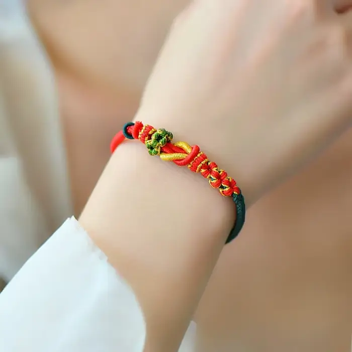 Bracelet ULrouge tressé réglable perles portables pour femmes couleurs variées harmonie et beauté intérieure occasion spéciale
