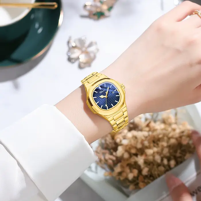 Montre pour femme en or