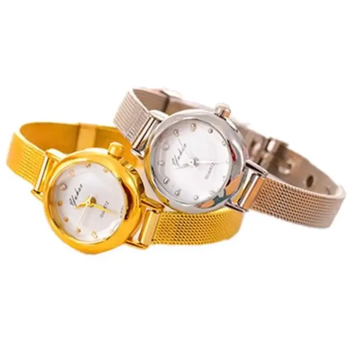 Montre-bracelet à Quartz en Acier Inoxydable Bracelet Maille Argentée Style Fashion Casual Occasions Spéciales Pour Femme