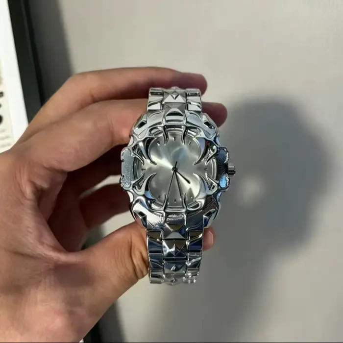 DENVOSI 2026 Nouvelle Montre à Quartz Gothique Y2K en Forme de Griffe