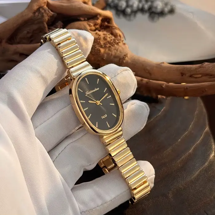 Montre Quartz Ovale Retro Dorée Élégante Femme Occasions Spéciales Tendance Haut De Gamme