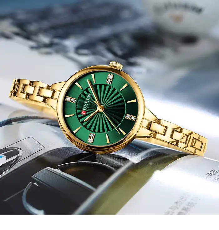 Montre Curren élégante en acier inoxydable pour femmes résistante à l'eau et sophistiquée pour toutes les occasions