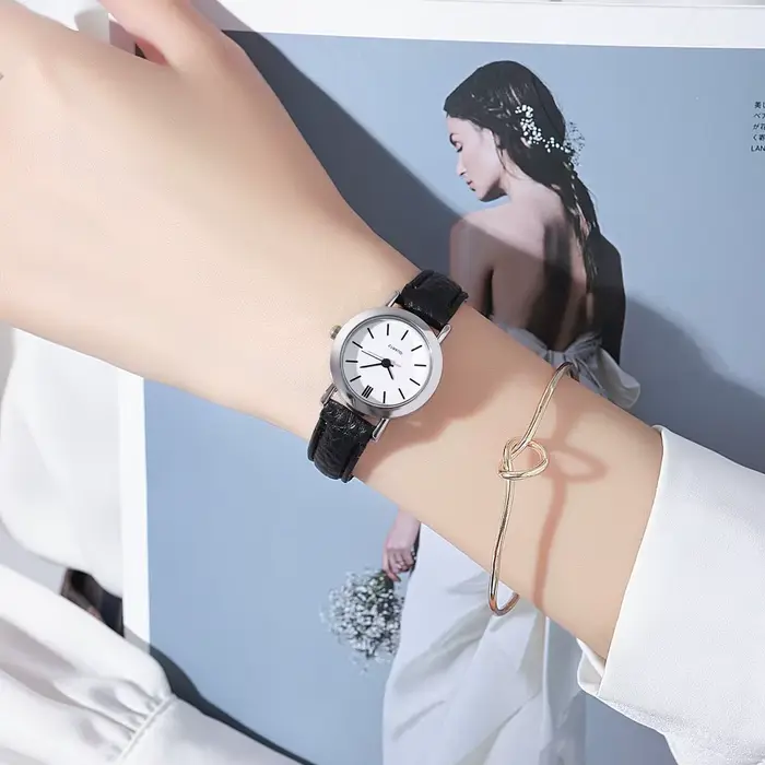 Mode petit cadran femmes montres bracelet en cuir décontracté montre à Quartz