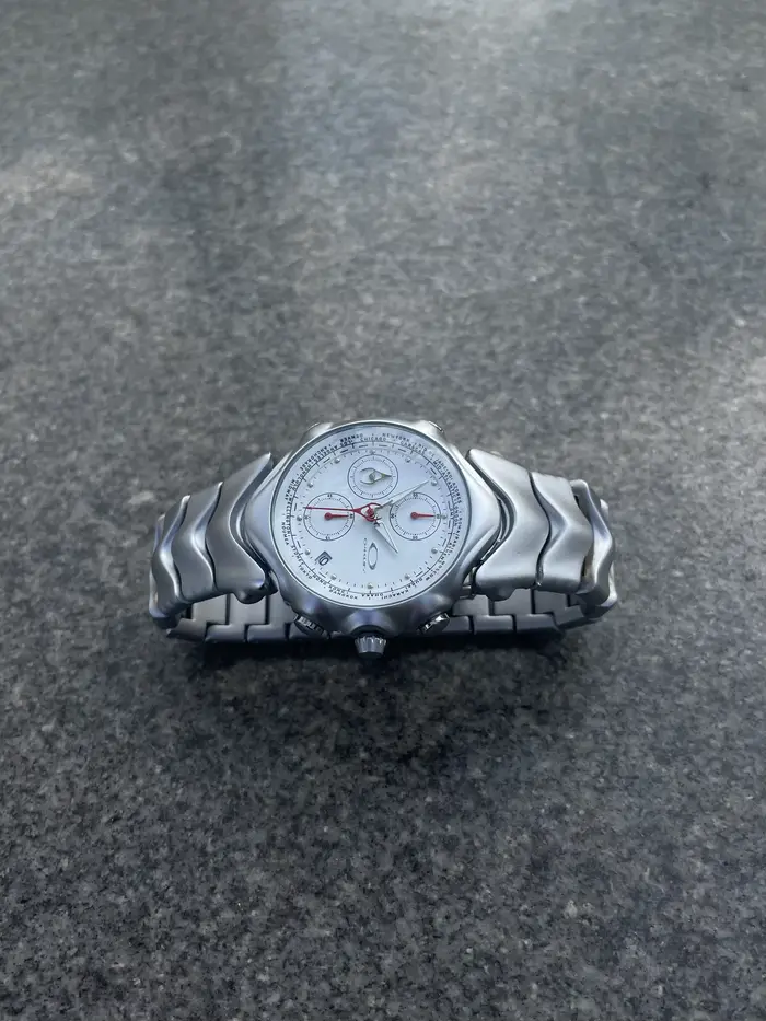 Montre classique rétro Y2K à trois aiguilles