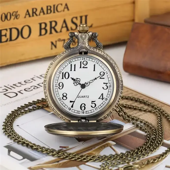 Montre de poche Vintage à motif Staline