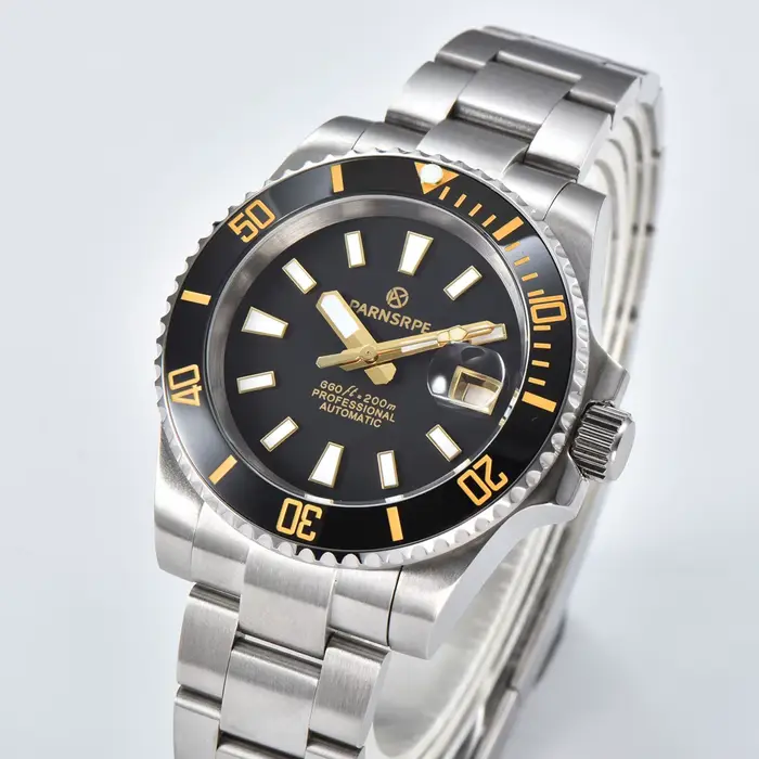 Montre mécanique PARNSRPE pour homme avec mouvement NH35, cristal saphir, bracelet acier inoxydable, résistance à l'eau 20 bars, élégance et précision pour toutes les occasions