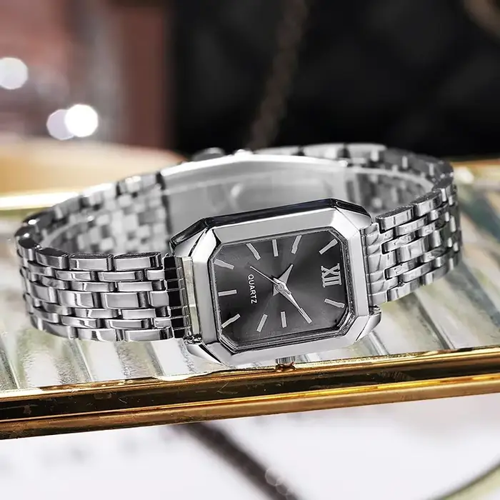 Montre Quartz sans Logo Femmes Elégante Bracelet Acier Inoxydable Occasion Spéciale