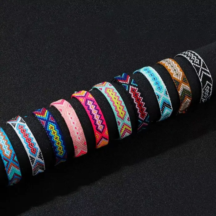 Bracelets d'amitié tissés bohême népal