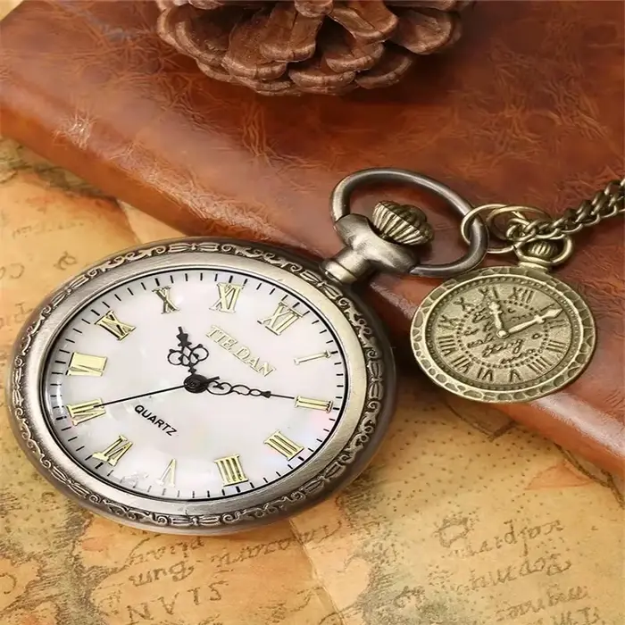 Montre de poche classique avec chaîne pour hommes et femmes