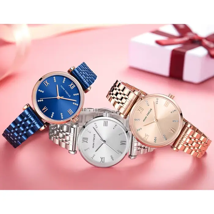 Montre de Luxe à Cadran Diamants pour Femme Bracelet en Acier Inoxydable Bleu Étanche Haute Qualité Montres à Quartz Occasions Spéciales