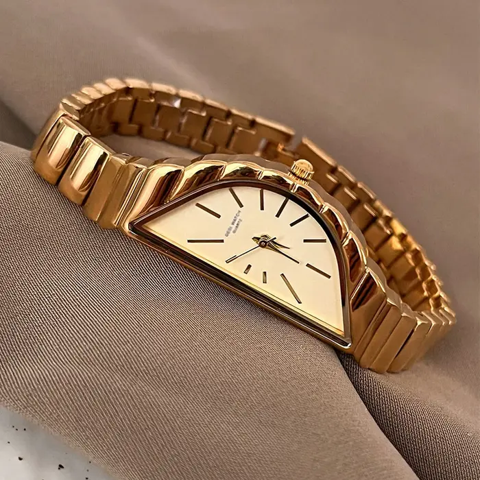 Montre GEDI Or Élégante 2026 Montres-bracelets pour Femmes Montres de Luxe Vintage Niche Étanche à Quartz Cadeaux