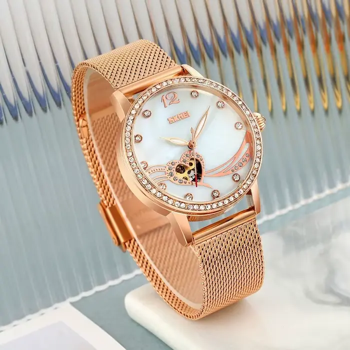 Montre mécanique automatique en acier inoxydable avec strass pour femmes résistante à l'eau et lumineuse pour occasions spéciales