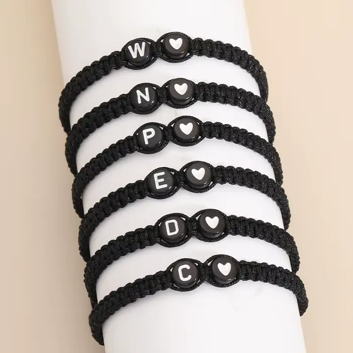 26 lettres initiales coeur Bracelets à la main réglable A-Z nom tressé
