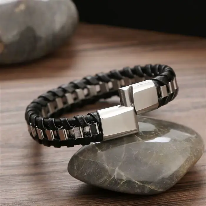 Bracelet tressé en acier inoxydable et cuir tissé à la main pour hommes