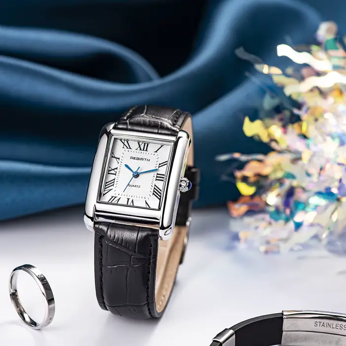 Montre carrée simple de style rétro avec chiffres romains