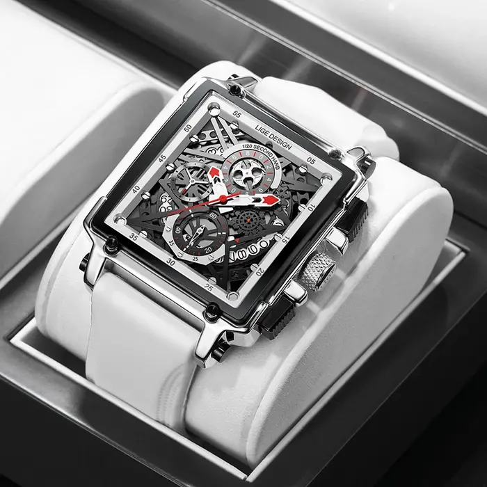 Montre sportive homme hollow carrée résistante à l'eau avec bracelet silicone et mouvement quartz haute précision occasions spéciales