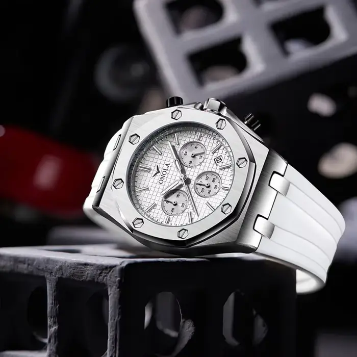 ONOLA 6807 Montre Homme Mode Sport Silicone Quartz Chronographe Calendrier Étanche Lumineuse