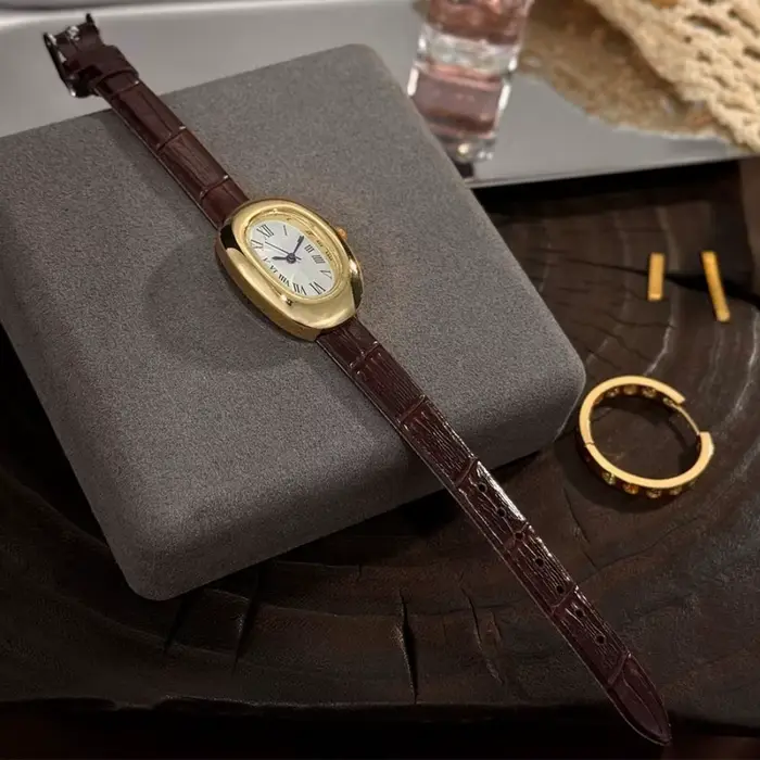 Montre-bracelet élégante pour femme
