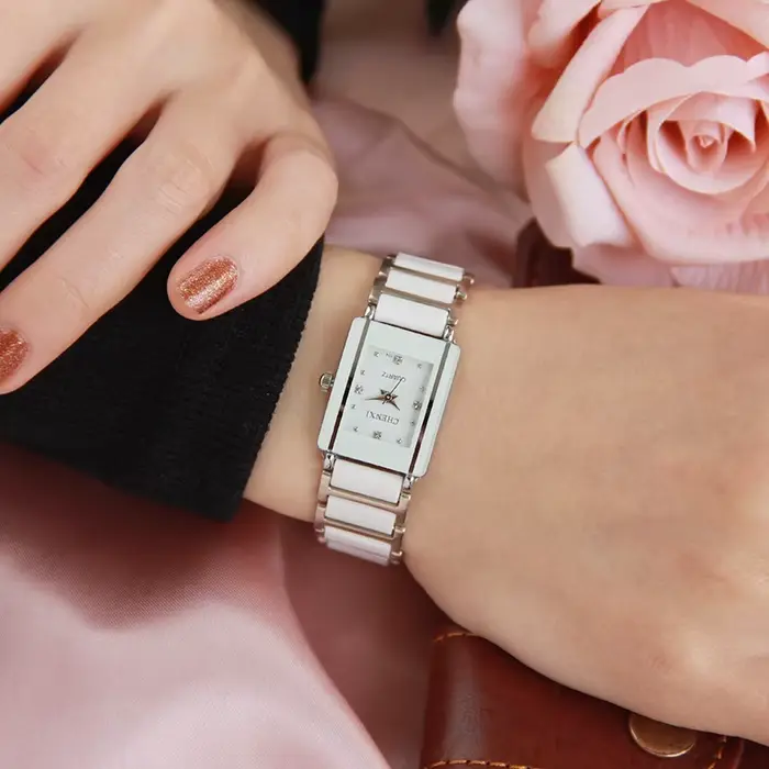 Montre céramique noire CHENXI élégante et résistante pour femmes style fashion et casual occasions spéciales