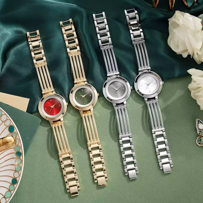 Montres pour femmes élégantes avec strass et bracelet en alliage pour occasions spéciales et quotidiennes
