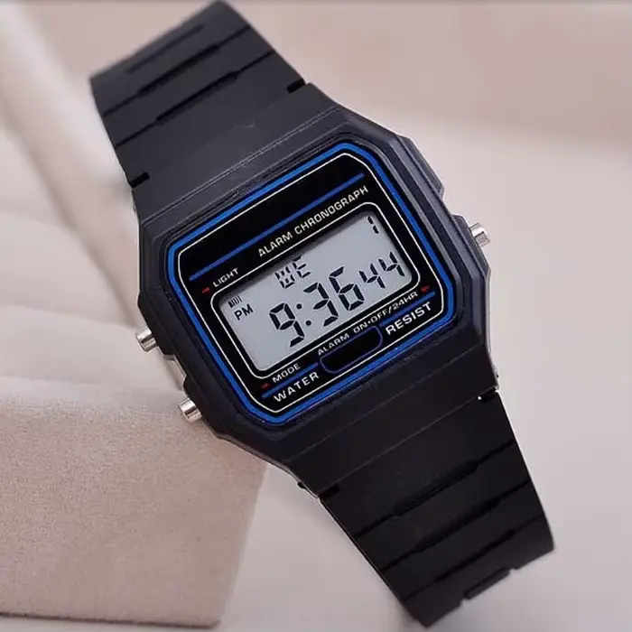 Montre numérique LED pour hommes