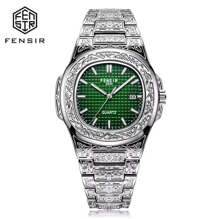 Montre rétro gravée grandes répliques