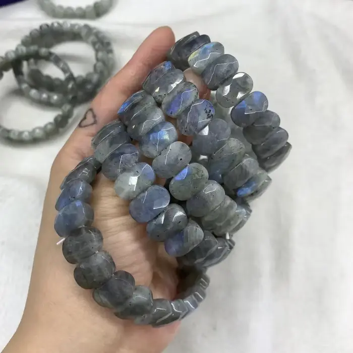 Bracelet en Pierre de Labradorite Unisexe Design Moderne Élégant pour Fêtes et Journées Actives