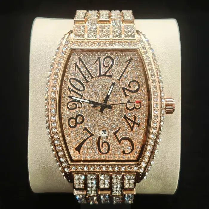 UNIGUET or glacé montres homme mode Quartz montre-bracelet Hip Hop diamant Bling AAA bijoux montre pour hommes Relogio Masculino