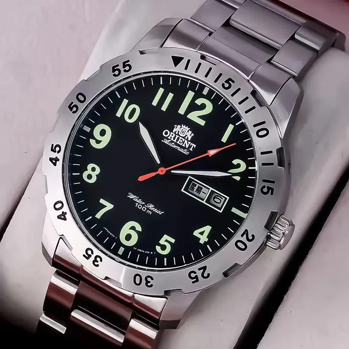 Montre mécanique automatique universelle pour homme et femme 118A