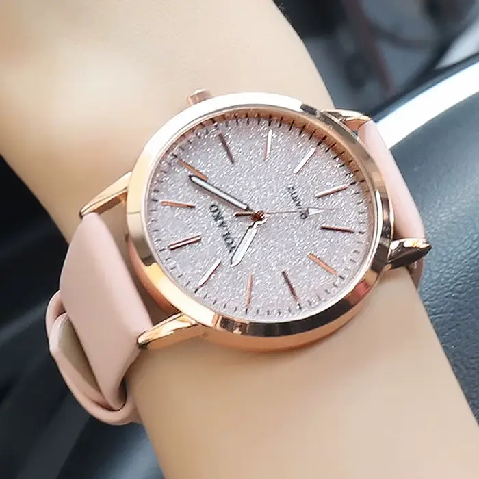 Montre à Quartz pour Femme Stylish Bracelet en Cuir Casual Rond Analogique Digital Occasions Spéciales