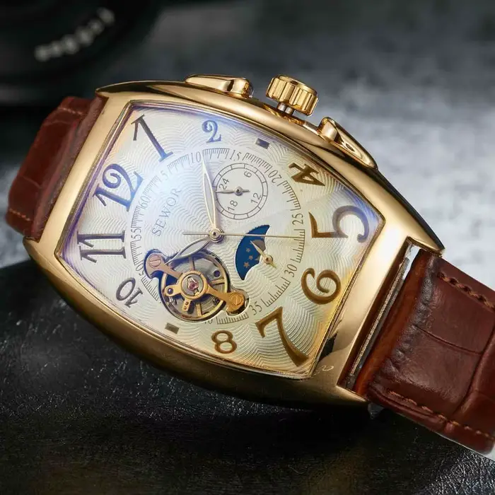 Montre mécanique rétro pour femmes et hommes